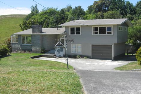 Photo of property in 21 Sandon Road, Feilding, 4702