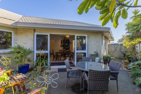 Photo of property in 14 Compass Court, Paraparaumu, 5032
