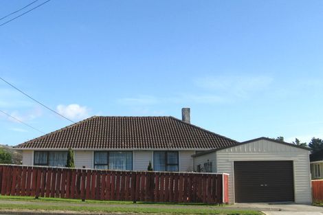 Photo of property in 5 Castor Crescent, Cannons Creek, Porirua, 5024