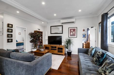 Photo of property in 43 Seyton Street, Stratford, 4332