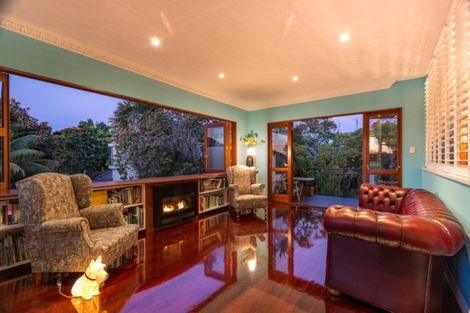 Photo of property in 1/14 Castor Bay Road, Castor Bay, Auckland, 0620