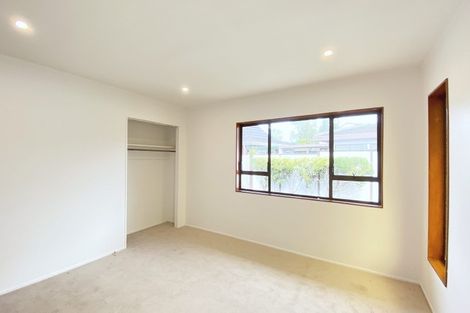 Photo of property in 3 Balgowan Terrace, Conifer Grove, Takanini, 2112