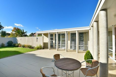 Photo of property in 58 Settlers Grove, Orewa, 0931