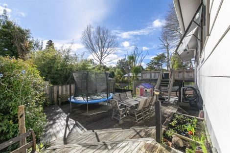 Photo of property in 1/8 Fitzwilliam Drive, Torbay, Auckland, 0630