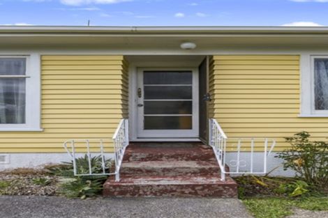 Photo of property in 6 Aotea Road, Glen Eden, Auckland, 0602