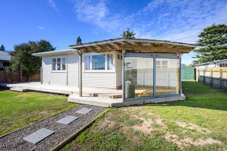 Photo of property in 11 Ngaire Street, Longburn, Palmerston North, 4412