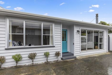 Photo of property in 6a Korau Grove, Stokes Valley, Lower Hutt, 5019
