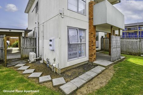 Photo of property in 2/33 Kenderdine Road, Papatoetoe, Auckland, 2025