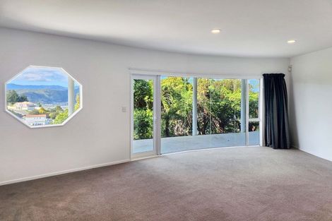 Photo of property in 75 Viewmont Drive, Harbour View, Lower Hutt, 5010