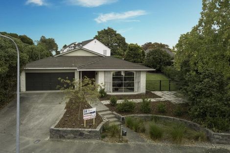 Photo of property in 22 Dunrobin Place, Avonhead, Christchurch, 8042