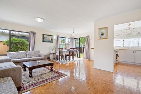Photo of property in 2/77 Fitzroy Street, Papatoetoe, Auckland, 2104