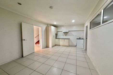 Photo of property in 121 Redoubt Road, Goodwood Heights, Auckland, 2105