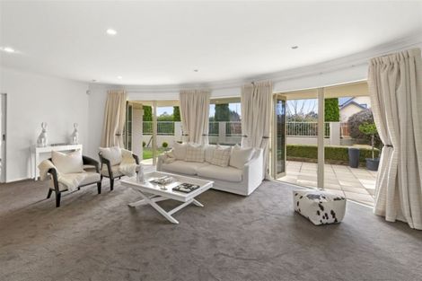 Photo of property in 8 Stableford Green, Burnside, Christchurch, 8053