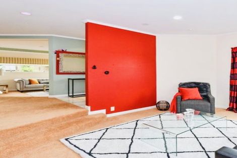 Photo of property in 5 Silkwood Grove, Totara Heights, Auckland, 2105