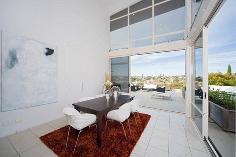 Photo of property in 30 York Street, Russell, 0202