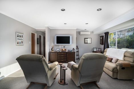 Photo of property in 7 Reeves Road, Acacia Bay, Taupo, 3330