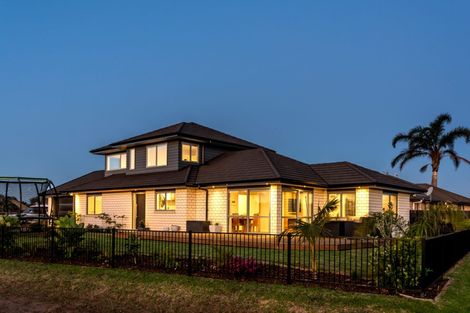 Photo of property in 7 Cayman Court, One Tree Point, 0118