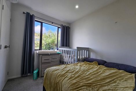 Photo of property in 9/6 Kereru Street, Henderson, Auckland, 0612