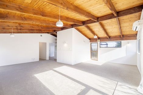 Photo of property in 99 Rosario Crescent, Red Beach, 0932