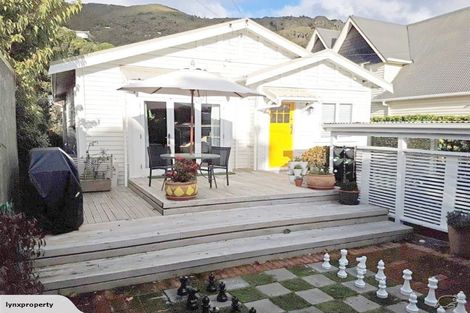 Photo of property in 379 Muritai Road, Eastbourne, Lower Hutt, 5013