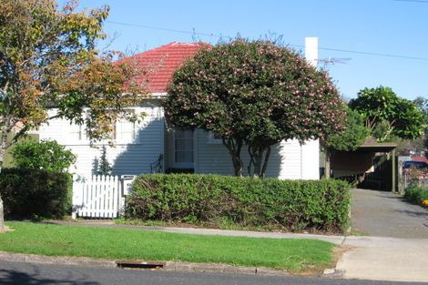 Photo of property in 2/42 Cambridge Terrace, Papatoetoe, Auckland, 2025