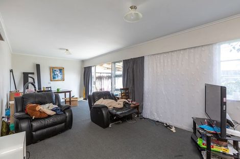 Photo of property in 693 Beach Road, Rothesay Bay, Auckland, 0630