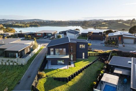 Photo of property in 52 Rangitahi Road, Raglan, 3225