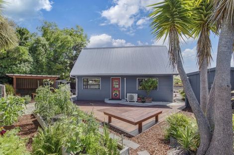 Photo of property in 5 Penfold Square, Leithfield, 7481