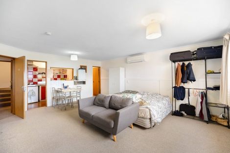 Photo of property in 8 Avalon Crescent, Fernhill, Queenstown, 9300