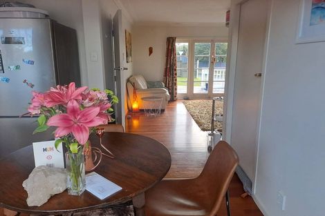 Photo of property in 57 Tiroroa Avenue, Te Atatu South, Auckland, 0610