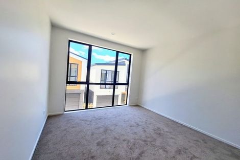 Photo of property in 108c Taikata Road, Te Atatu Peninsula, Auckland, 0610
