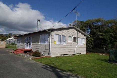 Photo of property in 82 Rata Road, Raumati Beach, Paraparaumu, 5032