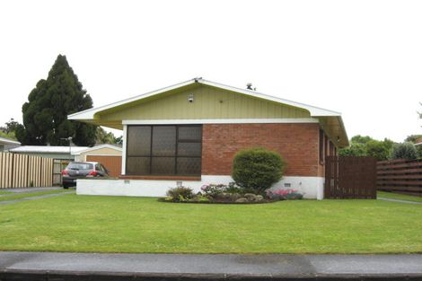 Photo of property in 11a Sunnypark Avenue, Rosehill, Papakura, 2113