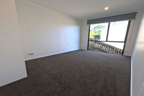 Photo of property in 951 East Coast Road, Torbay, Auckland, 0630