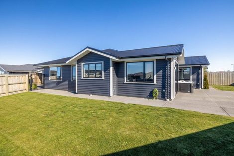 Photo of property in 2 Hickmott Street, Rangiora, 7400