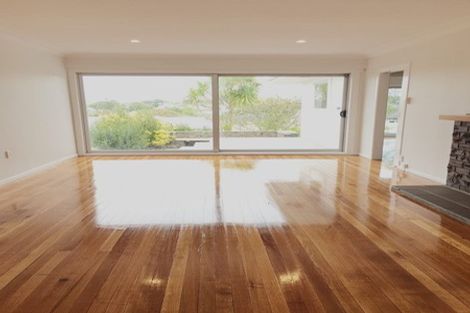 Photo of property in 26 Waimana Avenue, Northcote Point, Auckland, 0627