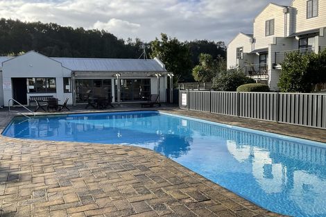 Photo of property in 24/8 Carolina Place, Albany, Auckland, 0632