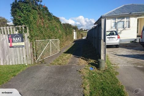 Photo of property in 67a Omata Road, Marfell, New Plymouth, 4310