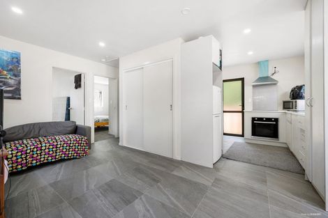 Photo of property in 39a Evelyn Road, Cockle Bay, Auckland, 2014