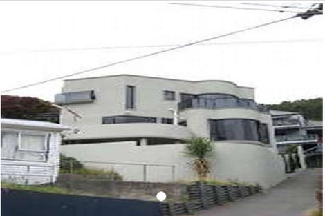 Photo of property in 68 Reserve Terrace, Lyttelton, 8082