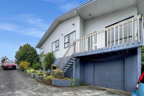 Photo of property in 8 Kopu Place, Clendon Park, Auckland, 2103