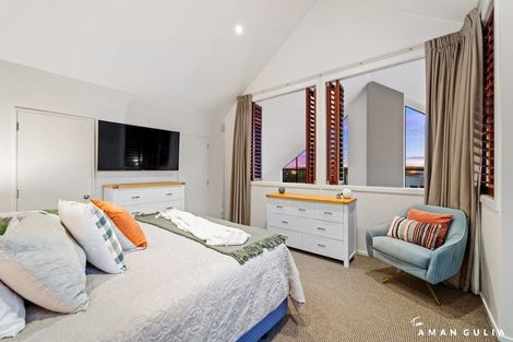 Photo of property in 86a Wiseley Road, West Harbour, Auckland, 0618