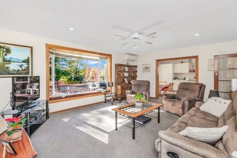 Photo of property in 2/20 Gunns Crescent, Cashmere, Christchurch, 8022