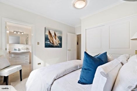 Photo of property in 285 Hill Road, The Gardens, Auckland, 2105