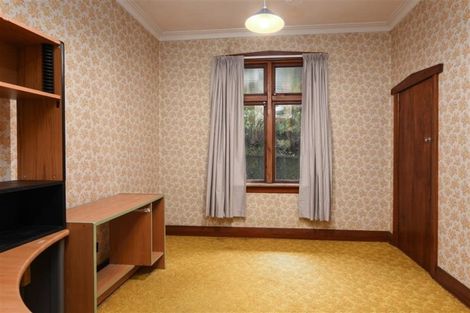 Photo of property in 36 Easther Crescent, Kew, Dunedin, 9012