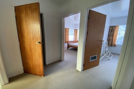 Photo of property in 1 Glenmore Road, Pakuranga Heights, Auckland, 2010