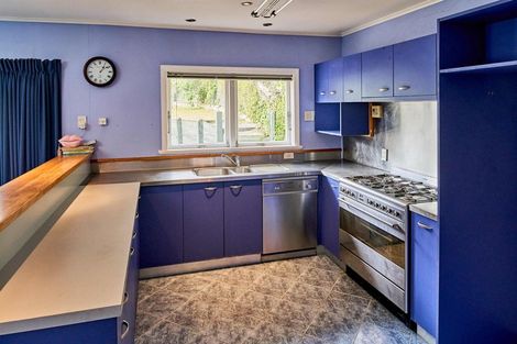 Photo of property in 115 Main Road, Wainuiomata, Lower Hutt, 5014