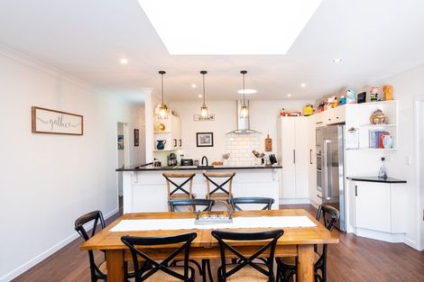 Photo of property in 21 Napier Street, Jervoistown, Napier, 4112