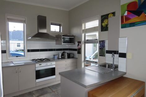 Photo of property in 116 Matipo Road, Te Atatu Peninsula, Auckland, 0610