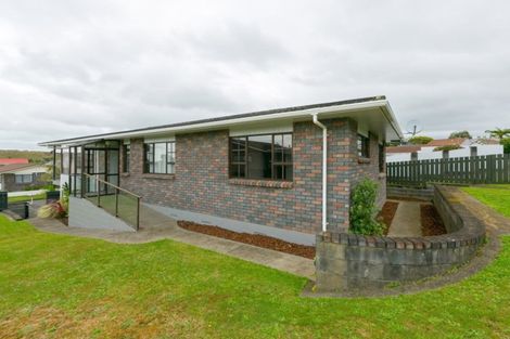 Photo of property in 6 Virginia Place, Whalers Gate, New Plymouth, 4310